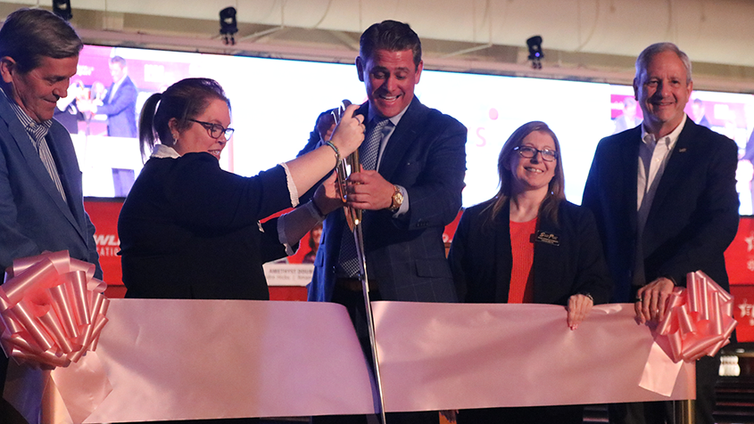 Ribbon-cutting ceremony to open the 2023 USBC Women&#39;s Championships